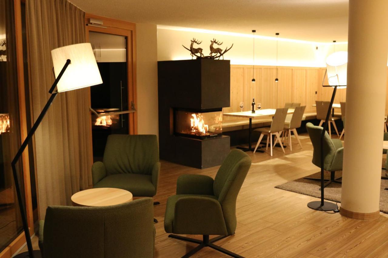 Hotel Lindnerhof San Lorenzo di Sebato Esterno foto