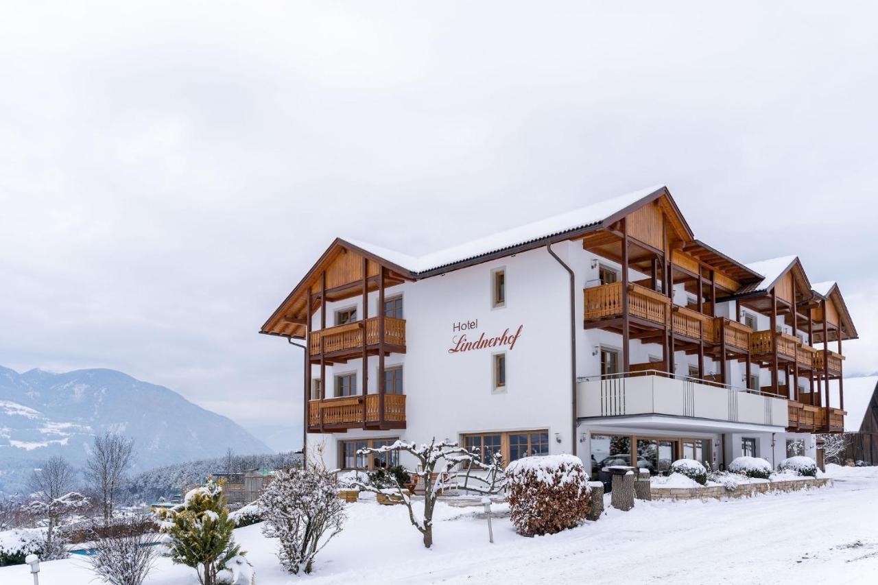 Hotel Lindnerhof San Lorenzo di Sebato Esterno foto