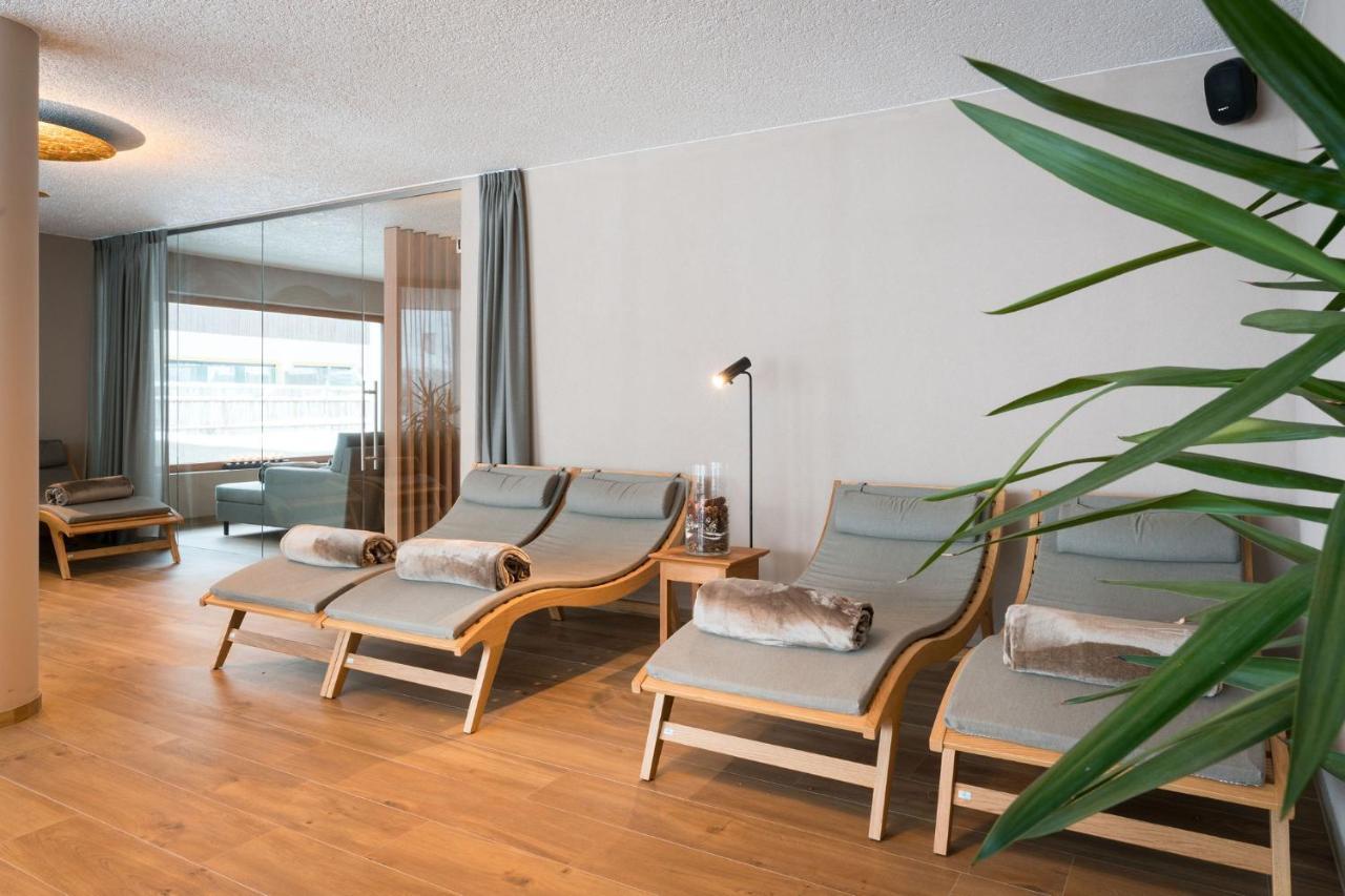 Hotel Lindnerhof San Lorenzo di Sebato Esterno foto