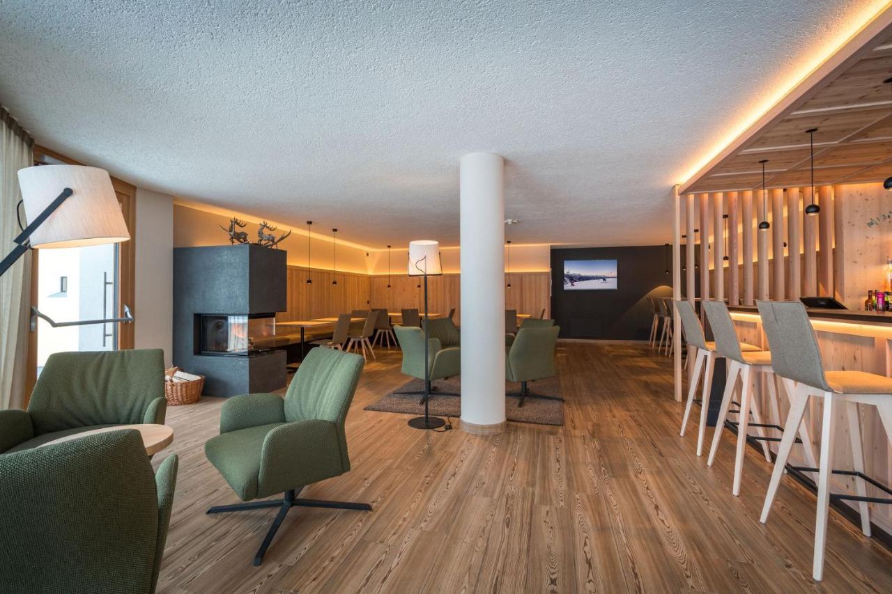 Hotel Lindnerhof San Lorenzo di Sebato Esterno foto