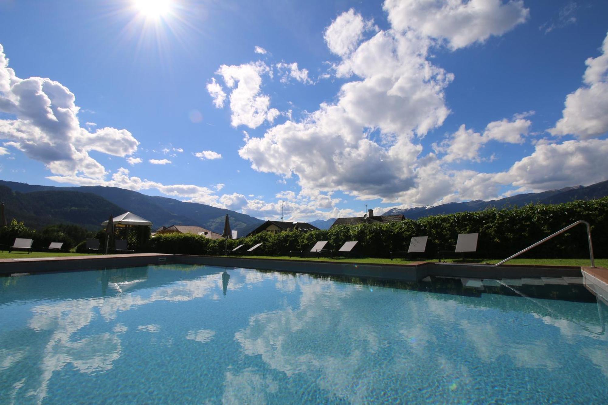 Hotel Lindnerhof San Lorenzo di Sebato Esterno foto